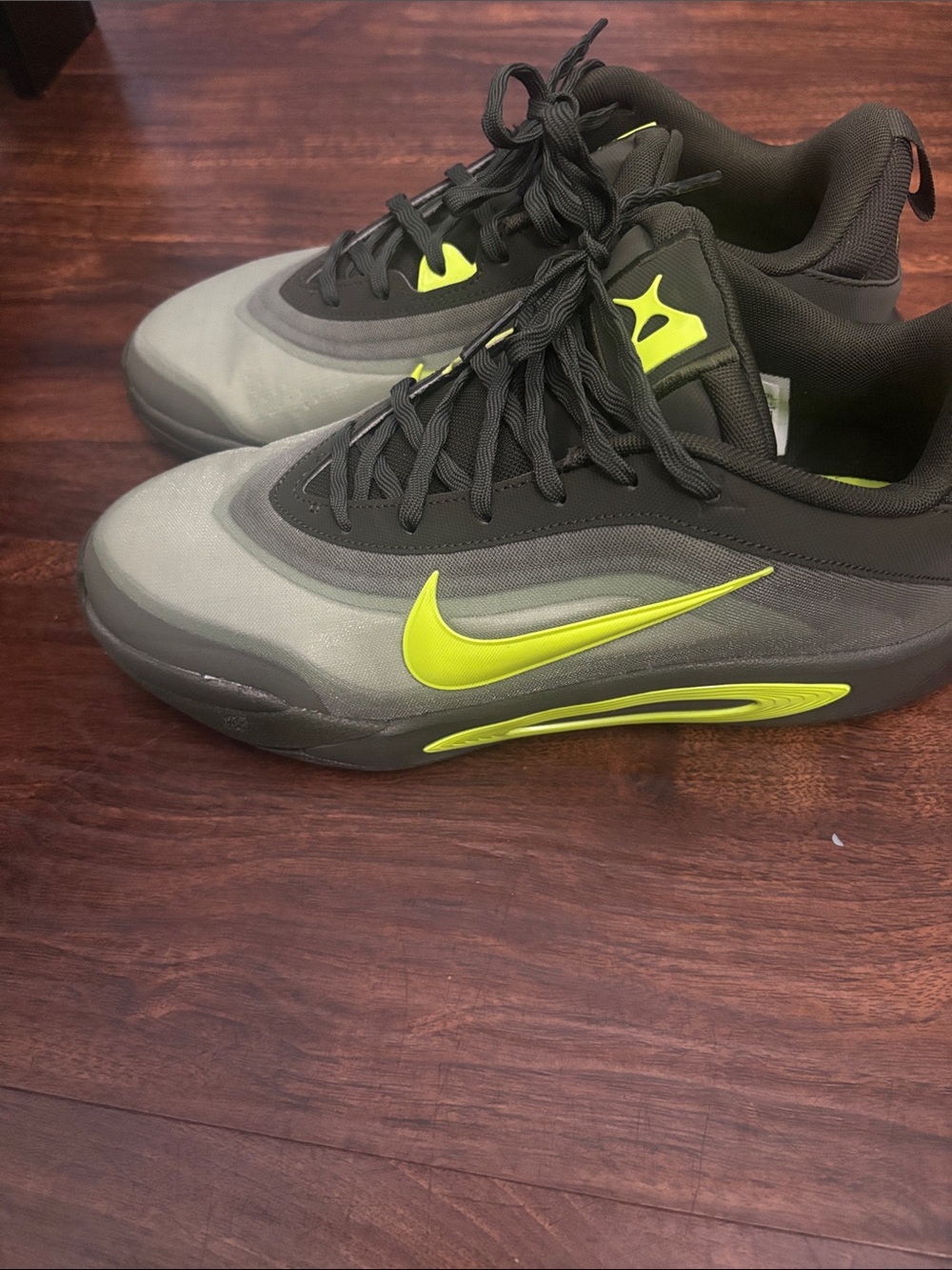 A’ja Wilson Nike Big Kids/Women Green and Volt Running Sneakers